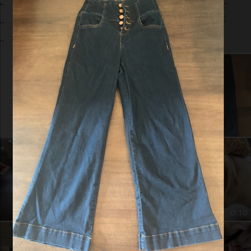 Flared cropped hem jeans